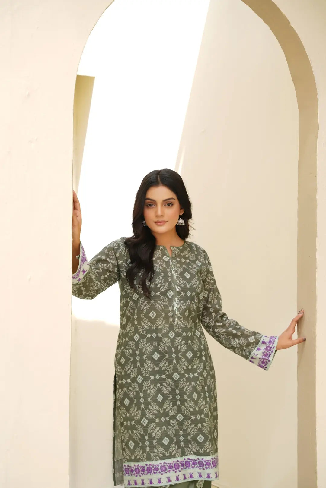 Mehru - 2pc Stitched