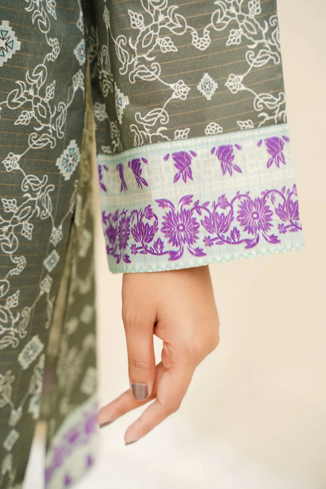 Mehru - 2pc Stitched