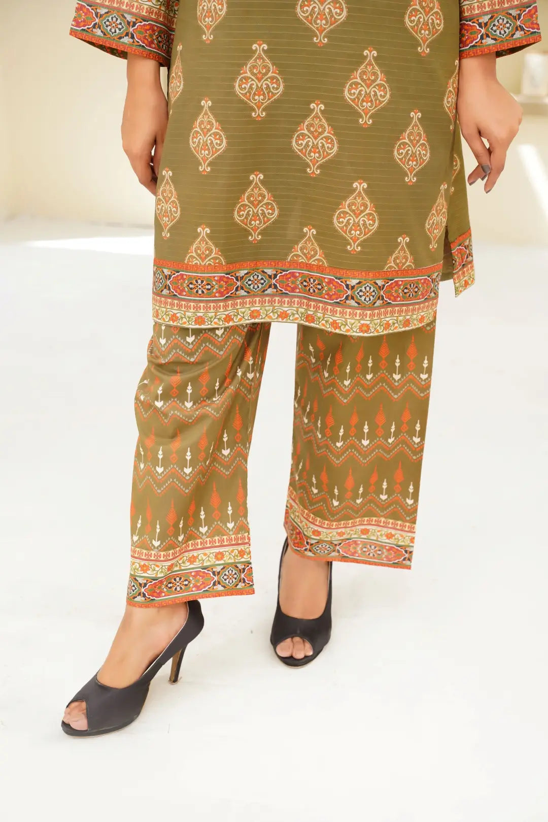 Zaraar - 2pc Stitched