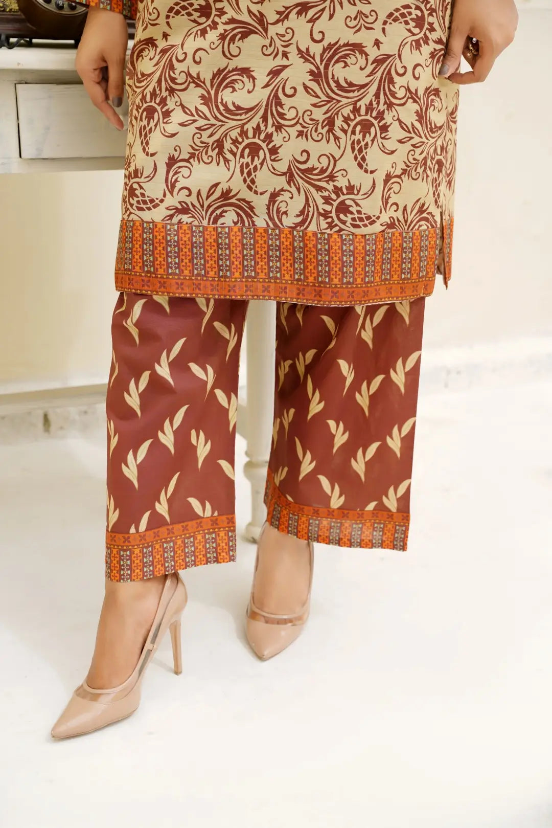 Zarnish - 2pc Stitched